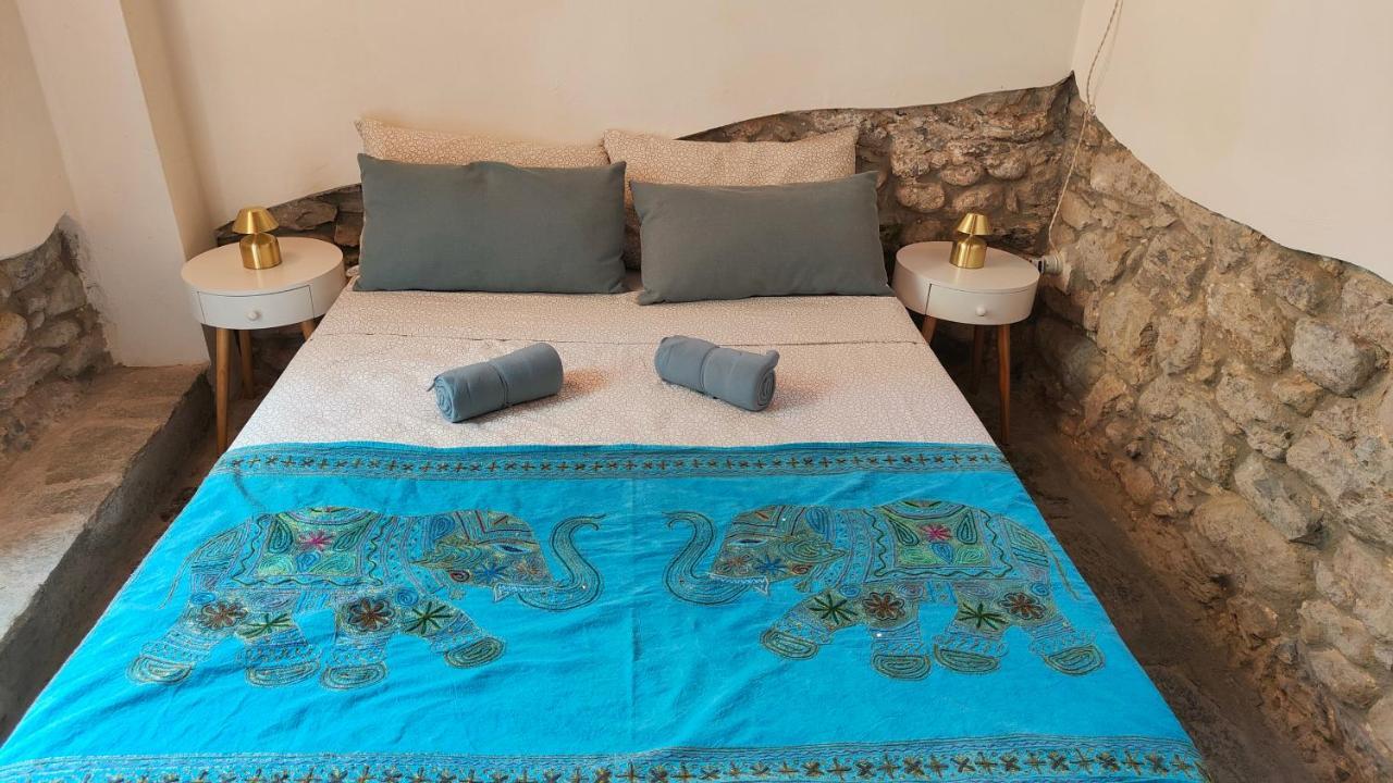 BiassaLa Casa Delle Pietre Parlanti - Casa In Pietra Ai Piedi Del Parco Delle 5 Terre住宿加早餐旅馆 外观 照片