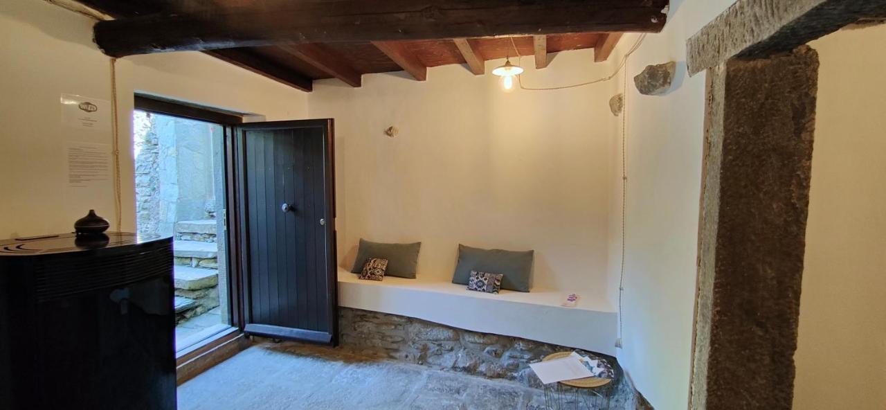 BiassaLa Casa Delle Pietre Parlanti - Casa In Pietra Ai Piedi Del Parco Delle 5 Terre住宿加早餐旅馆 外观 照片