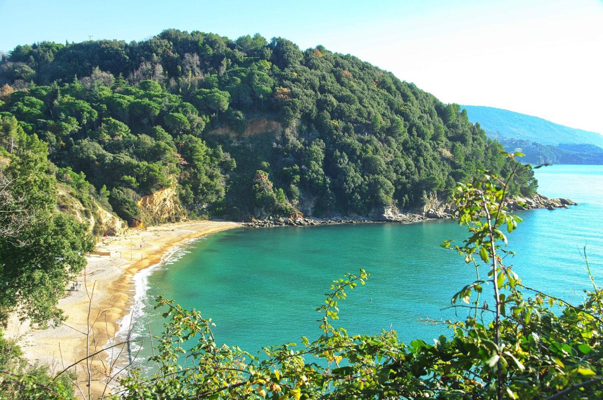 BiassaLa Casa Delle Pietre Parlanti - Casa In Pietra Ai Piedi Del Parco Delle 5 Terre住宿加早餐旅馆 外观 照片