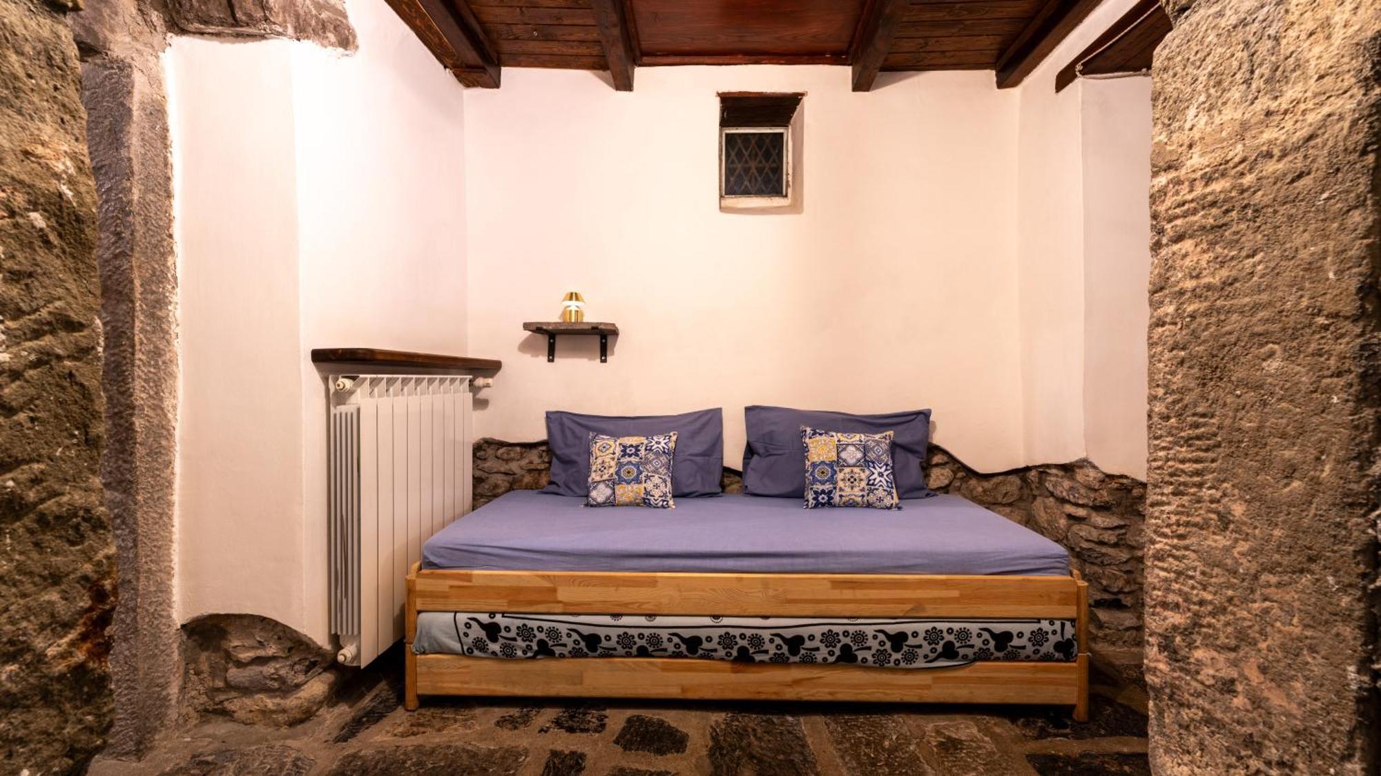 BiassaLa Casa Delle Pietre Parlanti - Casa In Pietra Ai Piedi Del Parco Delle 5 Terre住宿加早餐旅馆 外观 照片